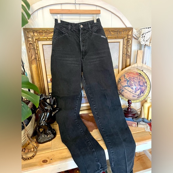 #23 Vintage Rocky Mountain Bareback Rodeo Rider Cowgirl  
Black Denim Jeans - Picture 2 of 12